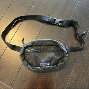 Patagonia mini ultralight black hole hip pack
